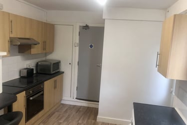 6 bed house, Brynmill, Swansea, SA20DY - Image 13