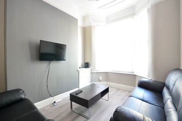 4 bed house, Kensington Fields, Kensington, Liverpool, L78SJ - Image 1