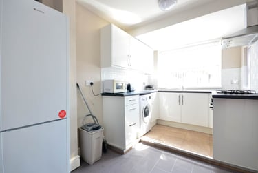 4 bed house, Kensington Fields, Kensington, Liverpool, L78SJ - Image 2
