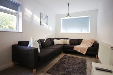 7 bed house, Cathays, Cardiff, CF244EQ - Image 2