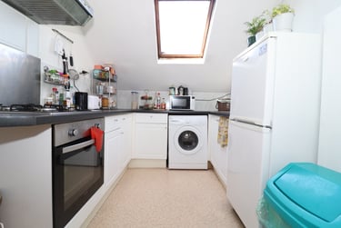 1 bed flat, Adamsdown, Adamstown, Cardiff, CF240LF - Image 2