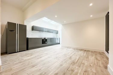 2 bed flat, Roath, Plasnewydd, Cardiff, CF243AR - Image 2