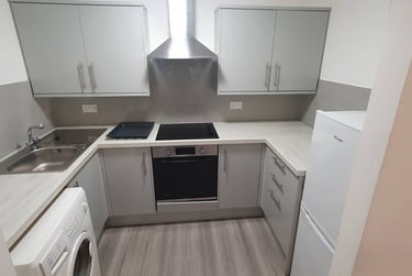 1 bed flat, N/A, Plasnewydd, Cardiff, CF243AZ - Image 1
