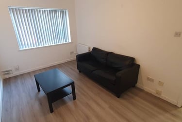 1 bed flat, N/A, Plasnewydd, Cardiff, CF243AZ - Image 2
