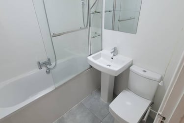 1 bed flat, N/A, Plasnewydd, Cardiff, CF243AZ - Image 3
