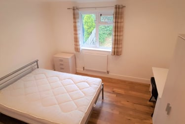 3 bed flat, St Thomas, Swansea Marina, Swansea, SA18ET - Image 3