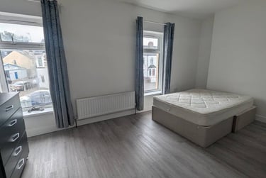 4 bed house, N/A, Adamstown, Cardiff, CF241QG - Image 4