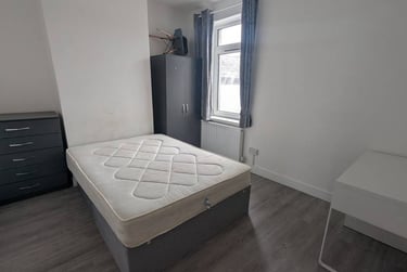 4 bed house, N/A, Adamstown, Cardiff, CF241QG - Image 5