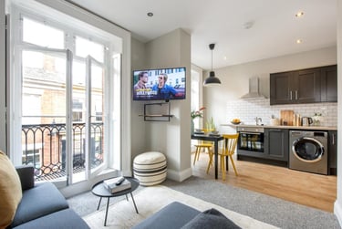 1 bed flat, 13 Winckley Street, City Centre, Preston, PR12AA - Image 2