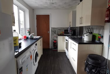 3 bed house, Port Tennant, Swansea, SA18NX - Image 2