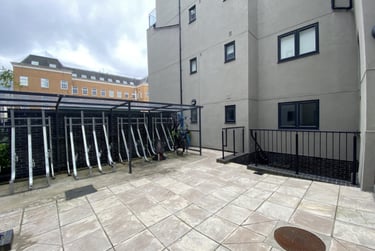 1 bed flat, City Centre, Cardiff, CF102EA - Image 6