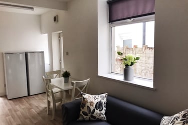 5 bed house, Cathays, Cardiff, CF244JZ - Image 2