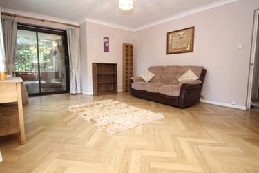 2 bed flat, Llandaff, Cardiff, CF52DL - Image 2