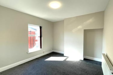 1 bed flat, Argyll Road, Deepdale, Preston, PR16JY - Image 3