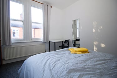 3 bed house, Avenue Road Extension, Knighton, Leicester, LE23ER - Image 1