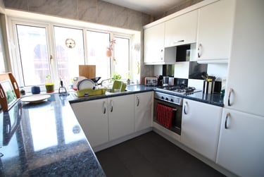 2 bed flat, City Centre, Riverside, Cardiff, CF119BJ - Image 3
