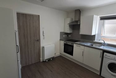 1 bed studio, 3, 19, Adamstown, Cardiff, CF240EU - Image 2
