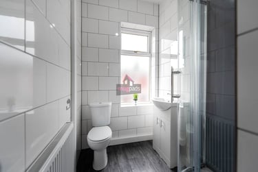 6 bed house, Salford, Weaste, M65QT - Image 12