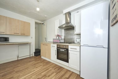 5 bed house, Salford, Pendleton, M67DU - Image 3