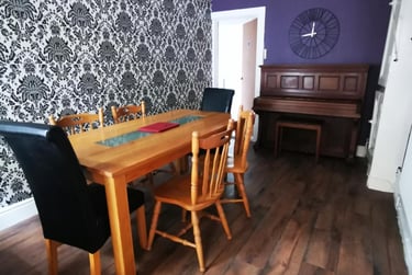 2 bed flat, Heathfield, Mount Pleasant, Swansea, SA16EJ - Image 4