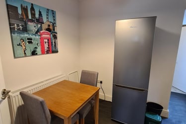 2 bed house, Waun Wen, Mount Pleasant, Swansea, SA16FH - Image 5