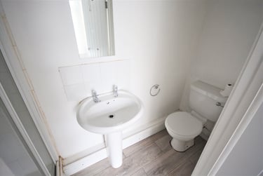 1 bed flat, Cradock Street, City Centre, Swansea, SA13HE - Image 6