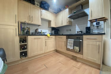 1 bed flat, Cardiff Bay, Cardiff, CF105AD - Image 3