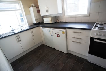 9 bed house, Cathays, Plasnewydd, Cardiff, CF244AT - Image 3