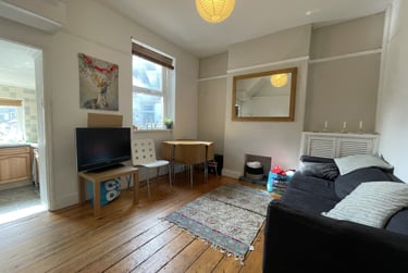 4 bed house, Cathays, Cardiff, CF244JG - Image 1