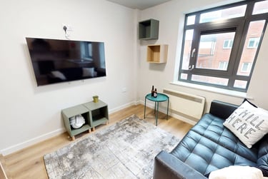 2 bed flat, Oxford Street, City Centre, Leicester, LE15XW - Image 2