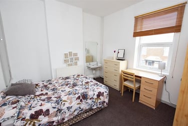 4 bed house, Dawlish Road, Selly Park, Birmingham, B297AF - Image 3