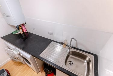 3 bed flat, Bristol Road, Selly Park, Birmingham, B296BE - Image 5