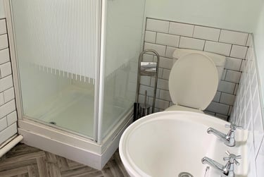 6 bed house, City Centre, Mount Pleasant, Swansea, SA14HR - Image 10