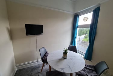 3 bed flat, Uplands, Swansea, SA20AD - Image 2