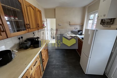 3 bed house, Howard Road, Clarendon Park, Leicester, LE21XN - Image 3