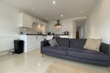 2 bed house, Roath, Plasnewydd, Cardiff, CF243PF - Image 1