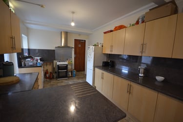5 bed house, Port Tennant, St Thomas, Swansea, SA18LF - Image 9