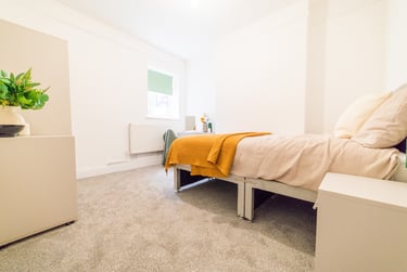 7 bed house, Heath, Gabalfa, Cardiff, CF143PQ - Image 2