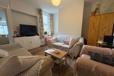 4 bed house, Cathays, Cardiff, CF244QS - Image 1