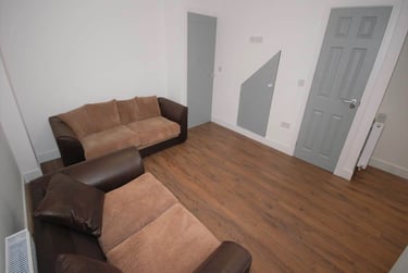 1 bed house, Kensington, Liverpool, L66BE - Image 2