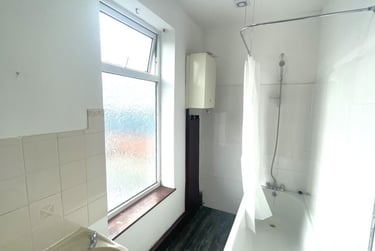 1 bed flat, Ribbleton Lane, Deepdale, Preston, PR15EE - Image 4