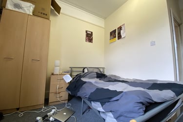 3 bed flat, Cathays, Cardiff, CF103EE - Image 3