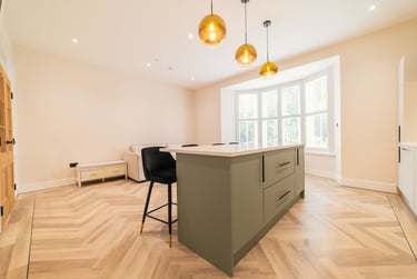 3 bed flat, City Centre, Cardiff, CF103DQ - Image 3