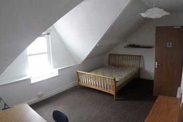 6 bed house, Brynmill, Swansea, SA14LW - Image 11