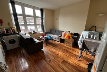 2 bed flat, London Road, Highfields, Leicester, LE20QS - Image 1