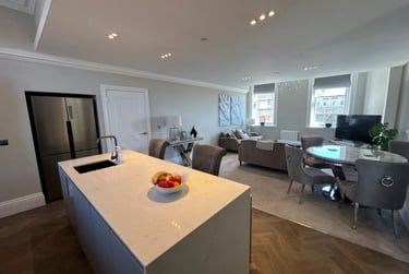 2 bed house, Cardiff Bay, Cardiff, CF105LG - Image 2