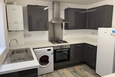 4 bed house, Mount Pleasant, Swansea, SA16JE - Image 3