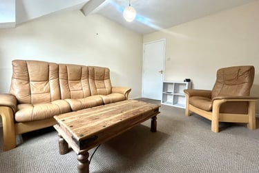 1 bed flat, Adamsdown, Adamstown, Cardiff, CF240LF - Image 1