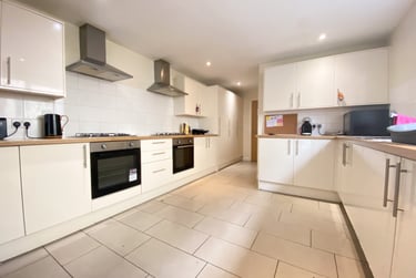 9 bed house, Cathays, Plasnewydd, Cardiff, CF244AU - Image 3