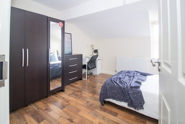 4 bed house, 5 Blue Fox Close, City Centre, Leicester, LE30EE - Image 13